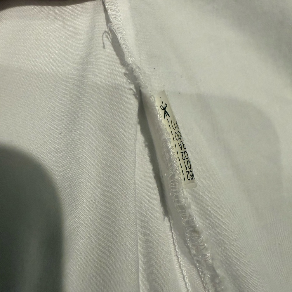 Zara Basic White Button Up - Picture 7 of 7